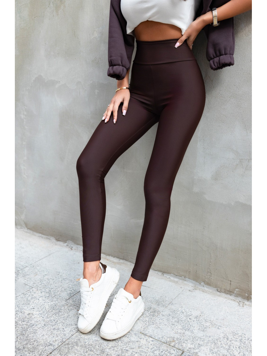 Czekoladowe klasyczne legginsy push-up naomar